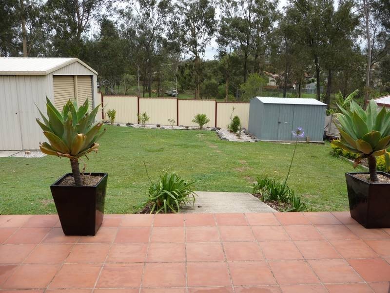 8 Manning Court, Collingwood Park QLD 4301