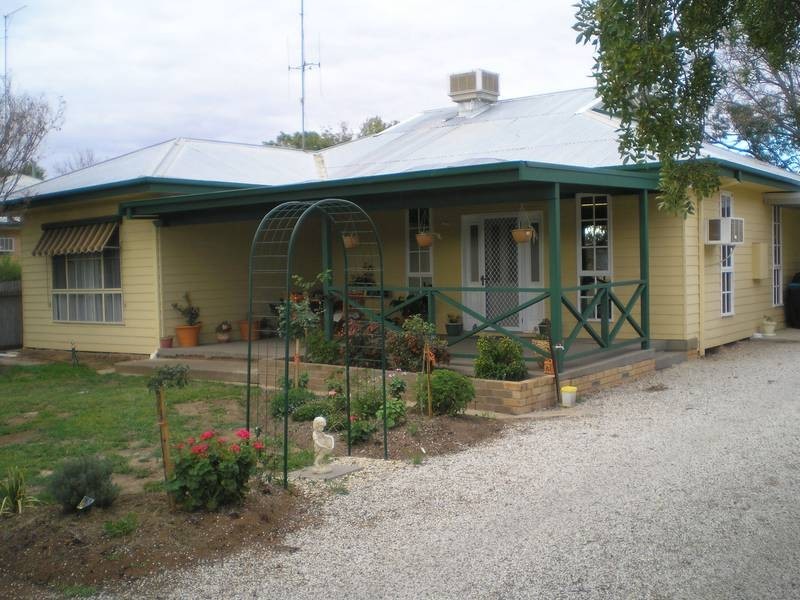 517 Poictiers, Deniliquin NSW 2710