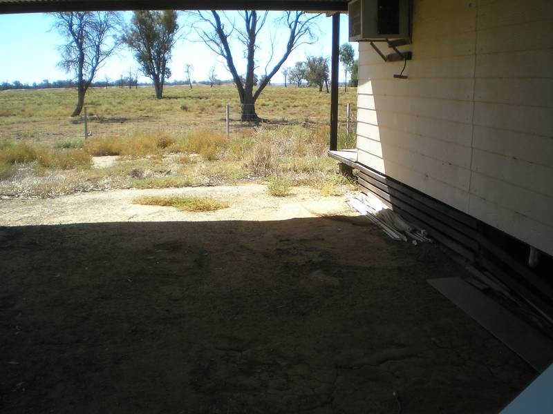 02 Woodbury Road, Deniliquin NSW 2710