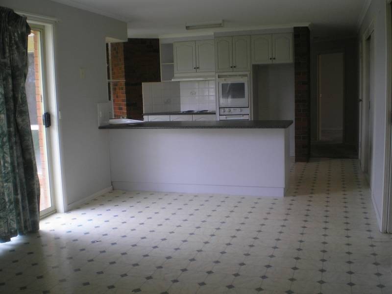 120 Crispe Street, Deniliquin NSW 2710