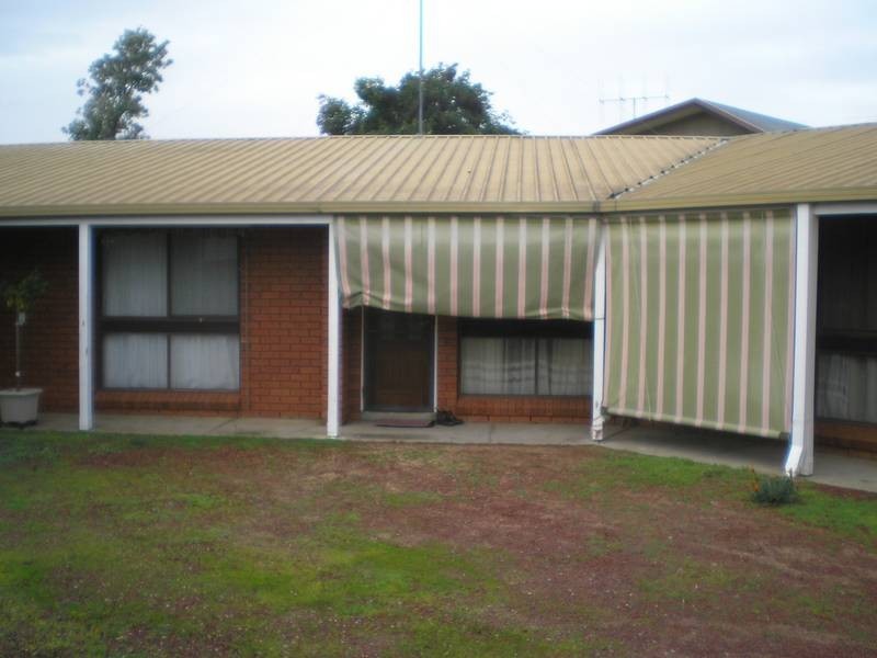 2/425 Harfleur, Deniliquin NSW 2710