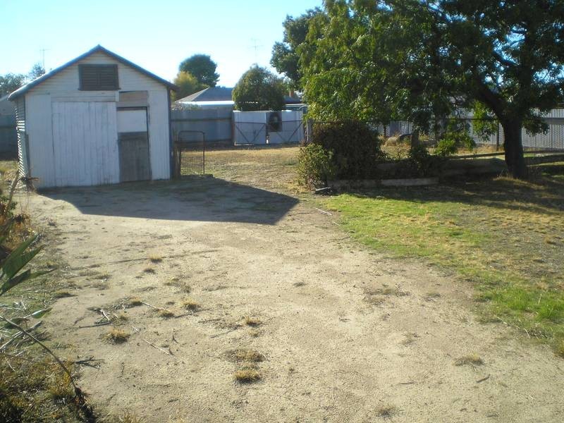 409 Wood Street, Deniliquin NSW 2710