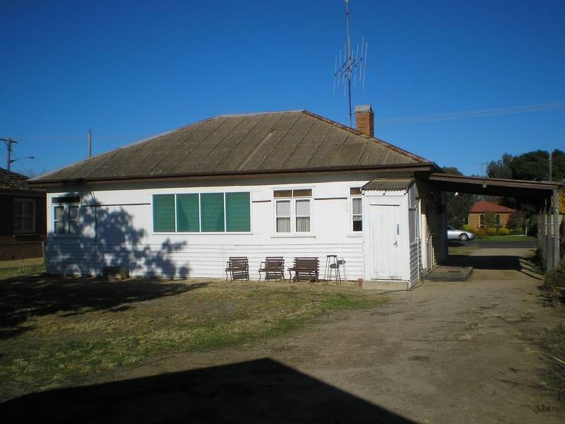 409 Wood Street, Deniliquin NSW 2710