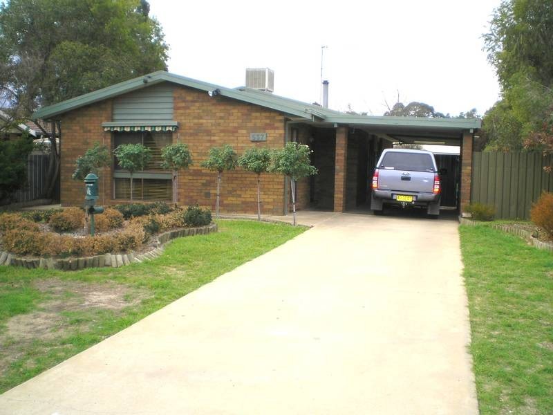 537 Poictiers Street, Deniliquin NSW 2710