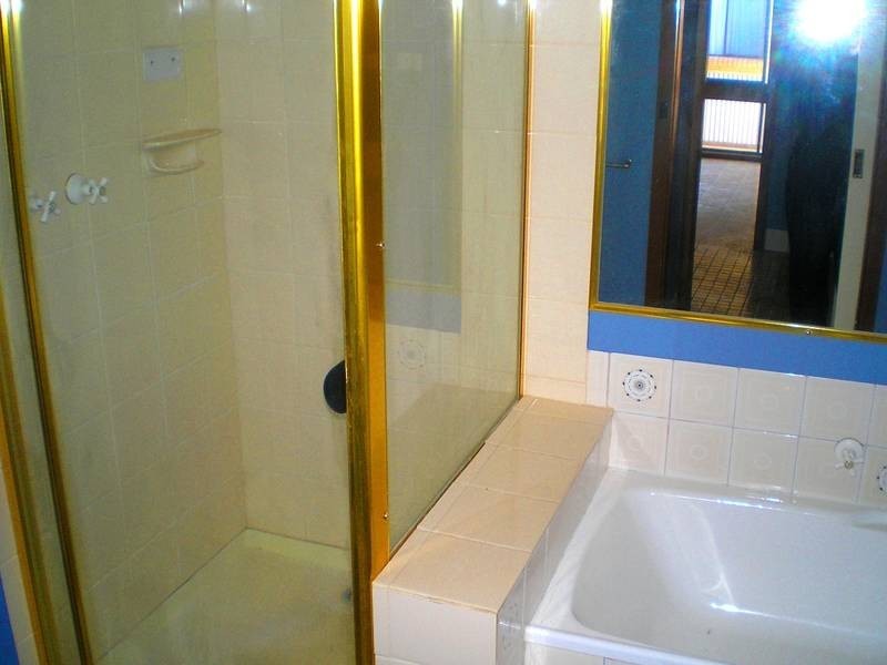 107 Burton Street, Deniliquin NSW 2710