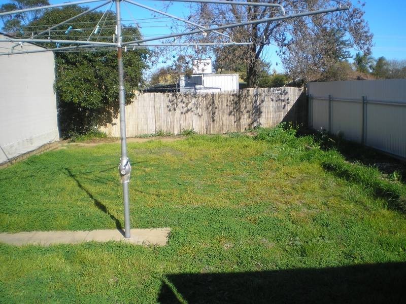 107 Burton Street, Deniliquin NSW 2710