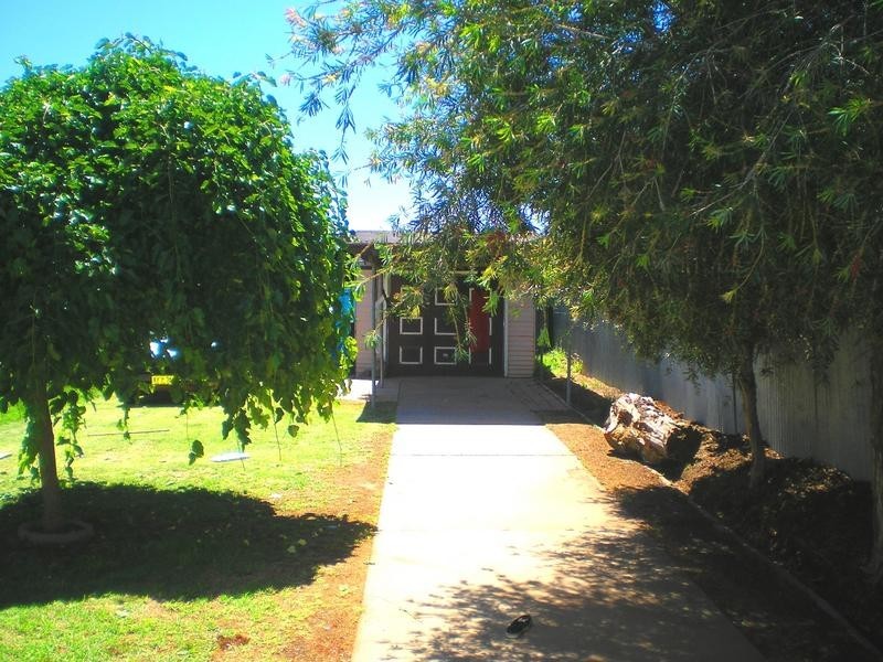 205 Henry, Deniliquin NSW 2710