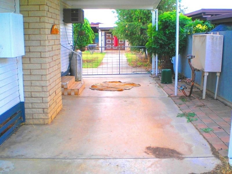 205 Henry, Deniliquin NSW 2710