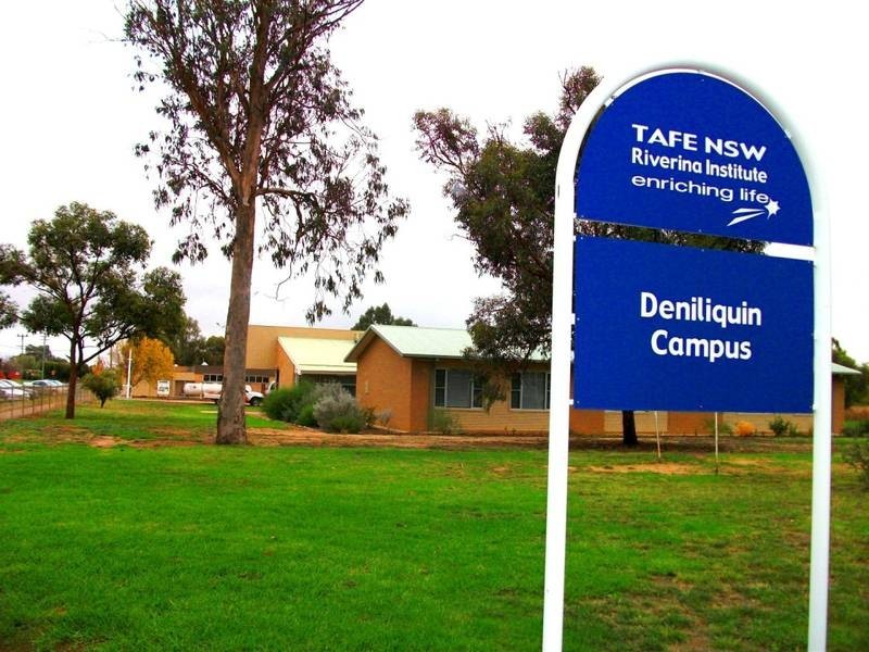 69 Hardinge, Deniliquin NSW 2710
