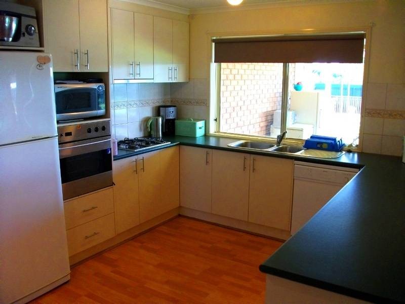 11 McCrabb Road, Deniliquin NSW 2710