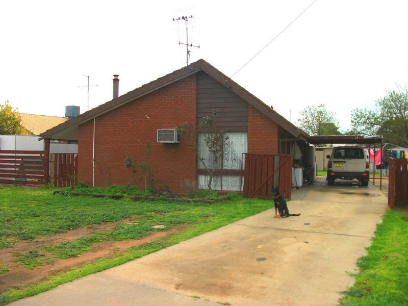 127 Decimus Street, Deniliquin NSW 2710