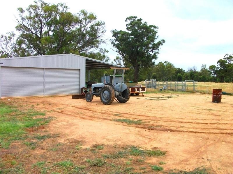 63 Wills Drive, Deniliquin NSW 2710