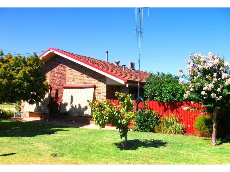 290 Fitzroy, Deniliquin NSW 2710