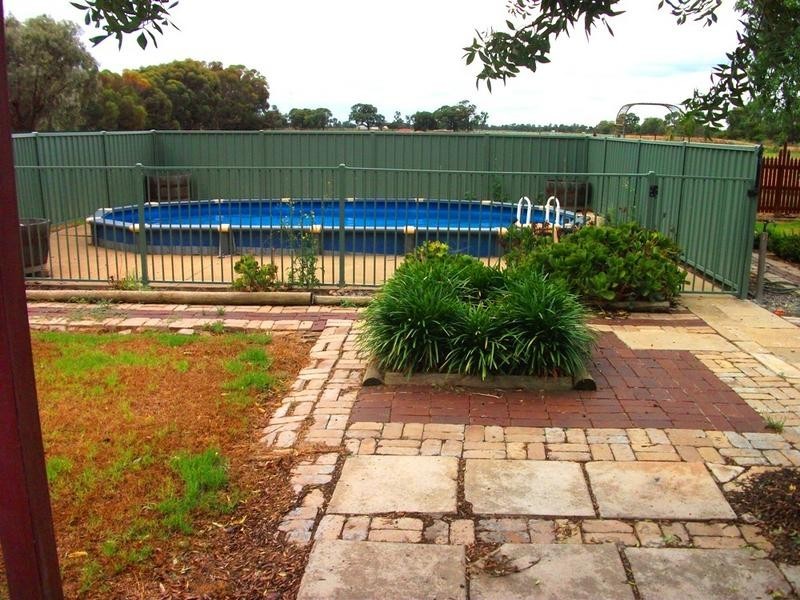 5 Augustus, Deniliquin NSW 2710