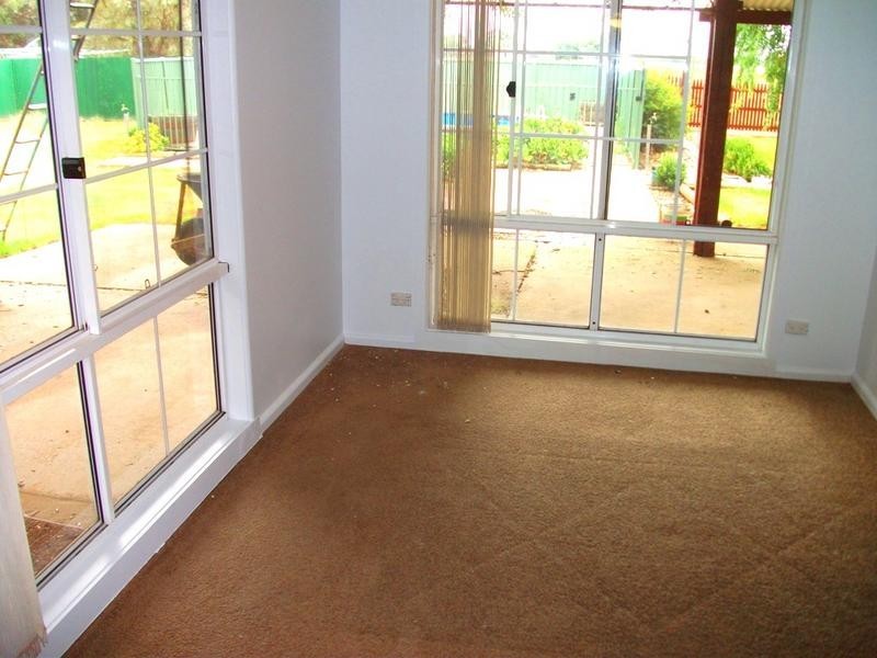 5 Augustus, Deniliquin NSW 2710