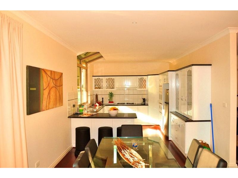 52 Dandallo Drive, Eltham VIC 3095