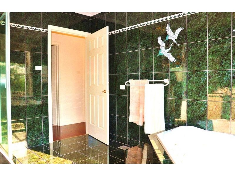 52 Dandallo Drive, Eltham VIC 3095