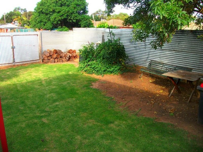 19 Cook, Wakool NSW 2710
