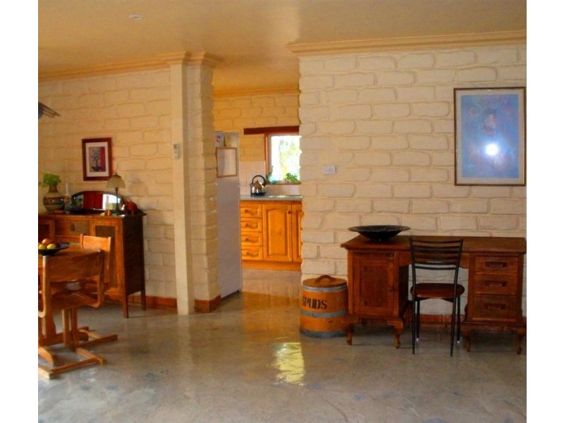 245 Finley Road, Deniliquin NSW 2710