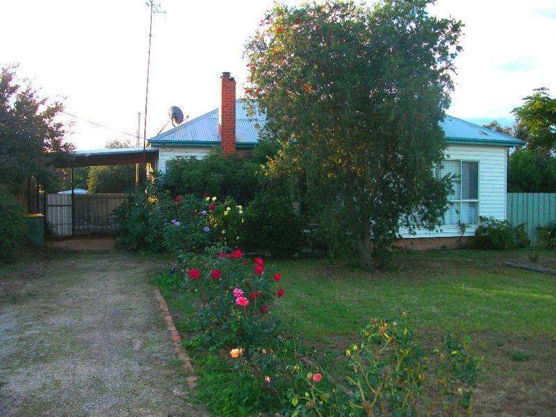 34 Dampier Street, Wakool NSW 2710