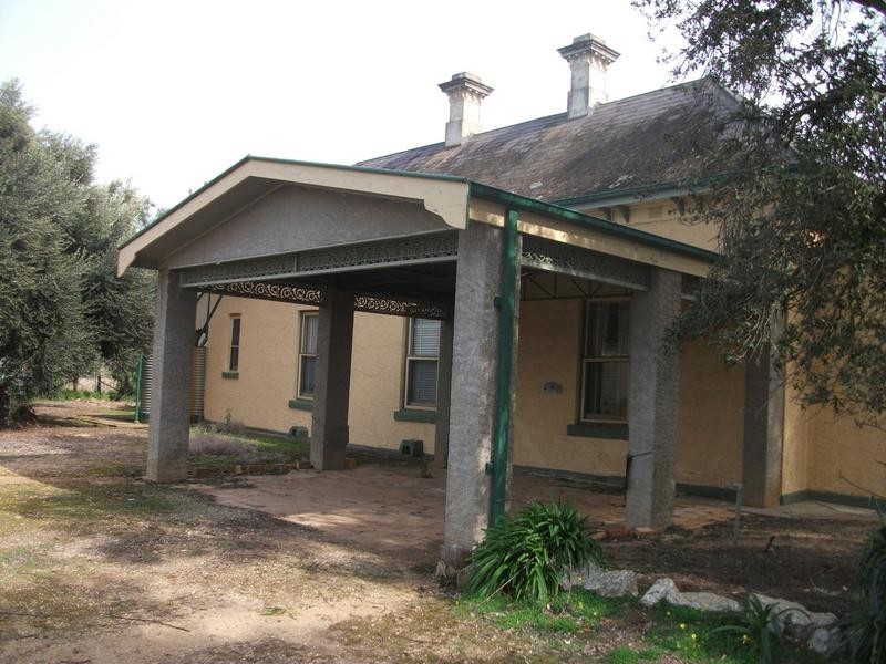 1 Scott Rogers Road, Deniliquin NSW 2710