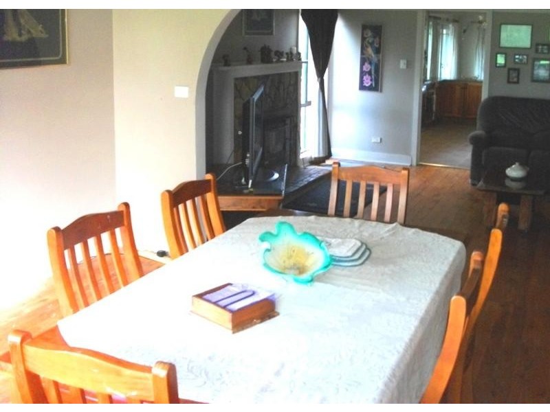 1 MCLaurin, Deniliquin NSW 2710