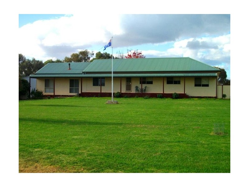 216 Dahwilly, Deniliquin NSW 2710