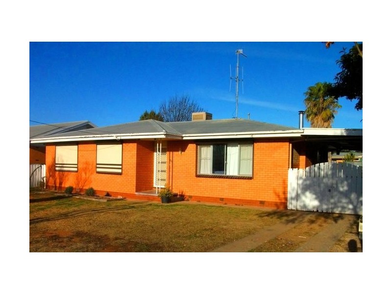 136 Dick, Deniliquin NSW 2710