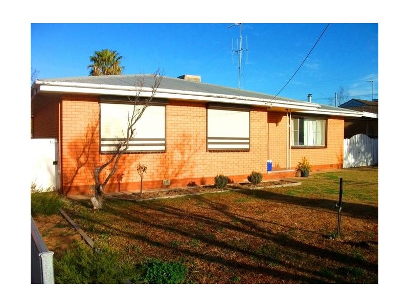 136 Dick, Deniliquin NSW 2710