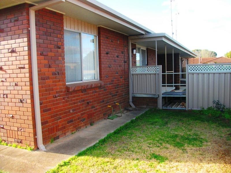 1/431 Harfleur, Deniliquin NSW 2710