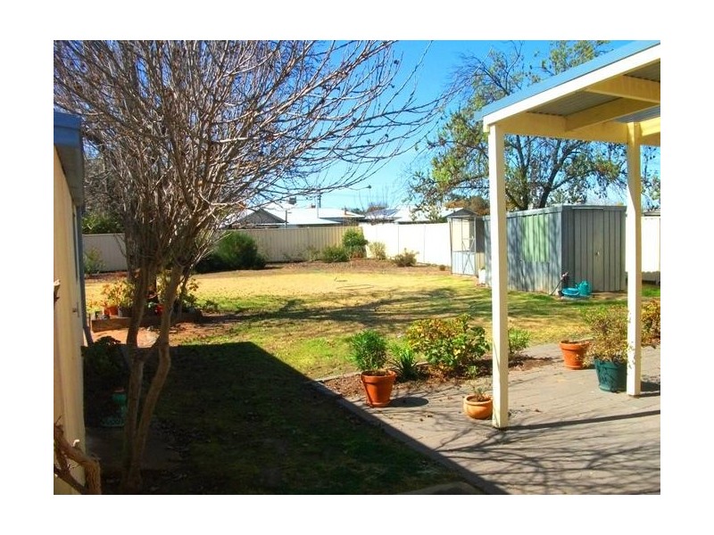 453 Wood Street, Deniliquin NSW 2710