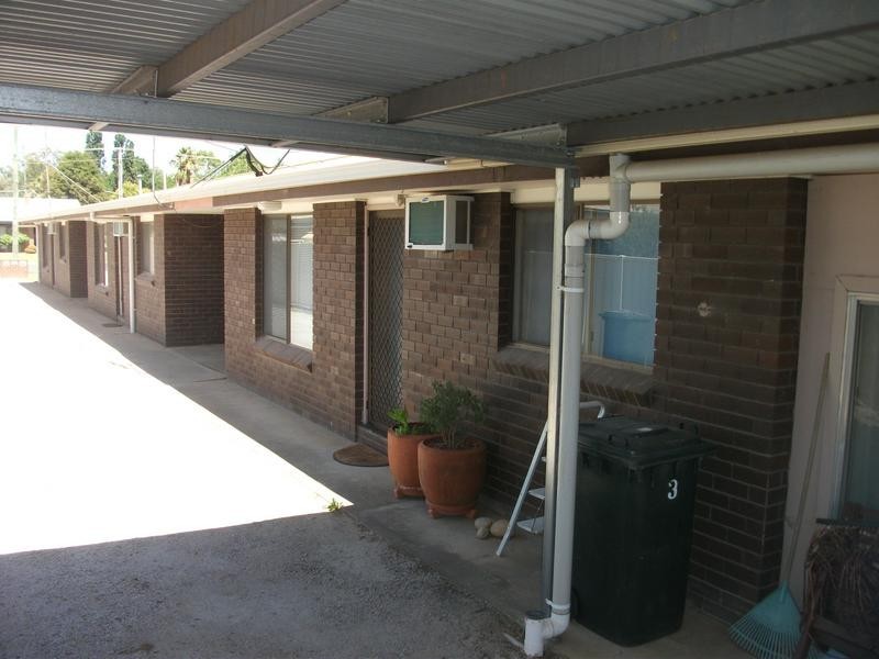 242 Victoria, Deniliquin NSW 2710