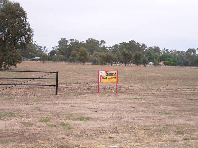 4 Ochtertyre Street, Deniliquin NSW 2710