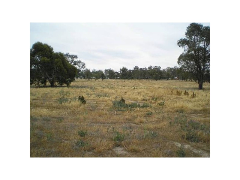 4 Ochtertyre Street, Deniliquin NSW 2710