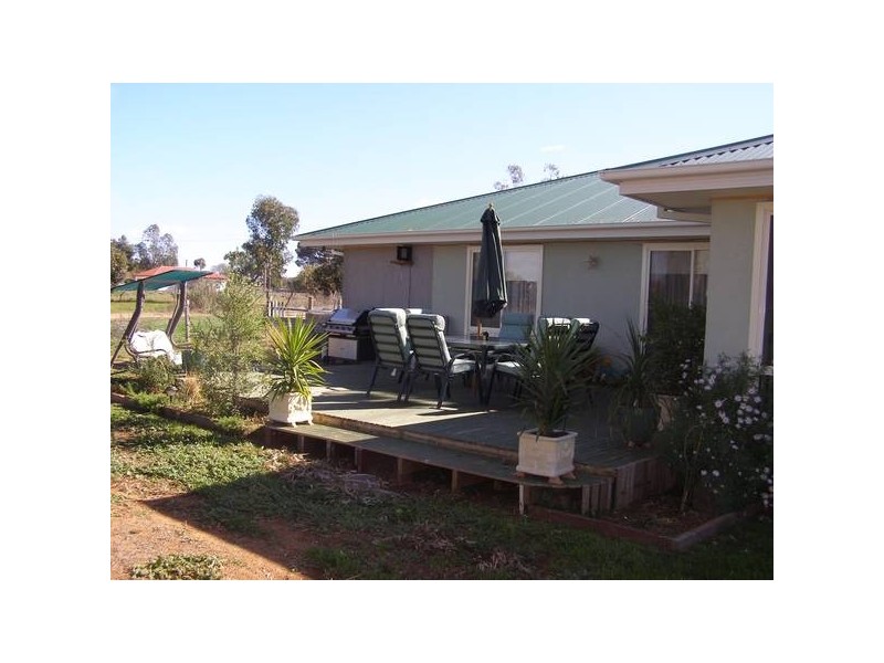 43b Livingstone Street, Mathoura NSW 2710