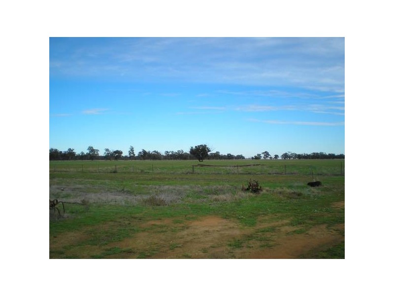 *00 Cobb Highway, Deniliquin NSW 2710