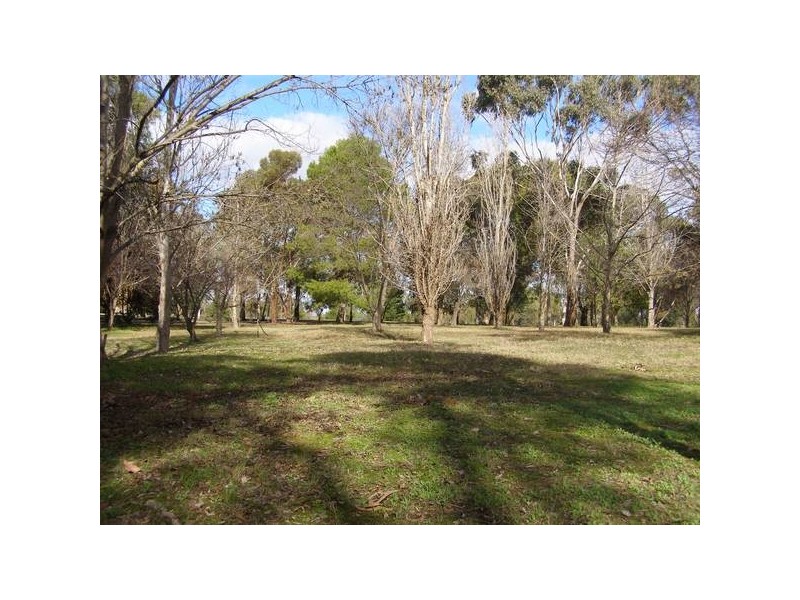 1 Moama Street, Mathoura NSW 2710
