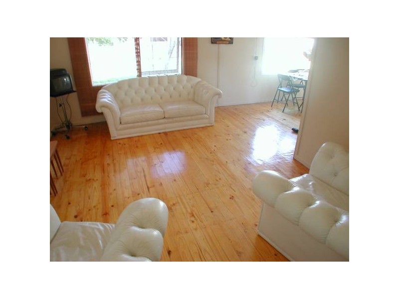 Davies Court, Deniliquin NSW 2710