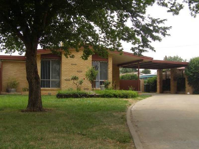 315 Noyes Street, Deniliquin NSW 2710