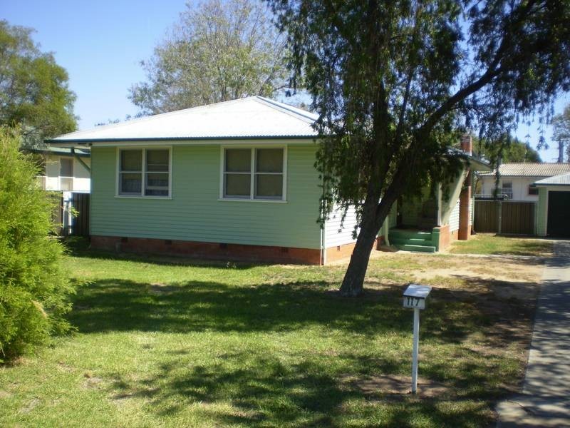 117 Dick Street, Deniliquin NSW 2710