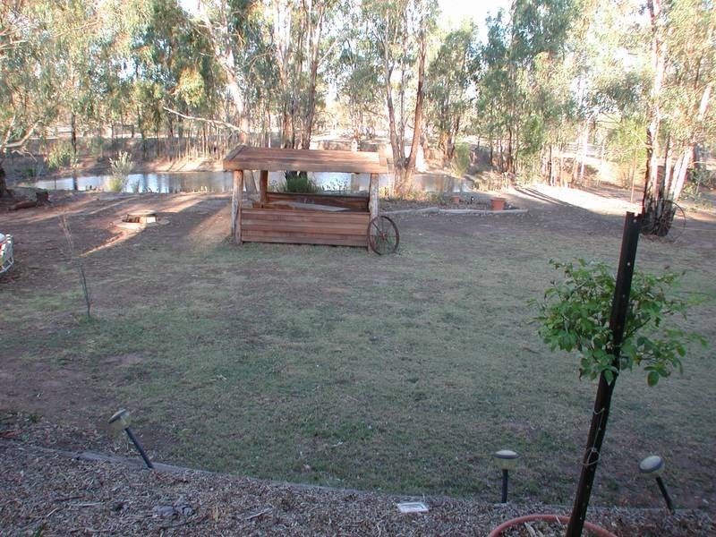 2 Cobb Highway, Mathoura NSW 2710