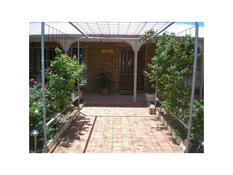 139 Lawson Syphon Road, Deniliquin NSW 2710