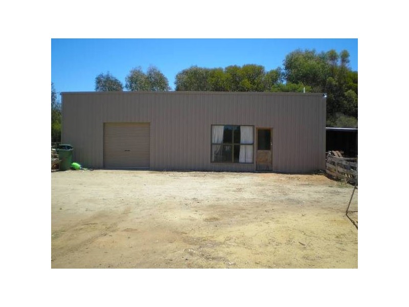139 Lawson Syphon Road, Deniliquin NSW 2710