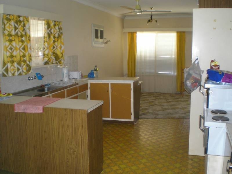 516 Poictiers Street, Deniliquin NSW 2710