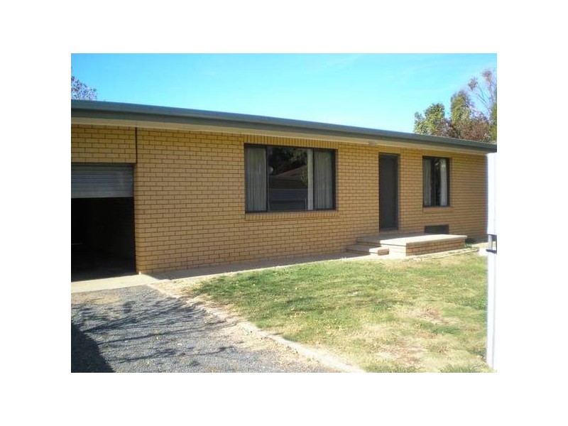 279 VICTORIA STRET,, Deniliquin NSW 2710