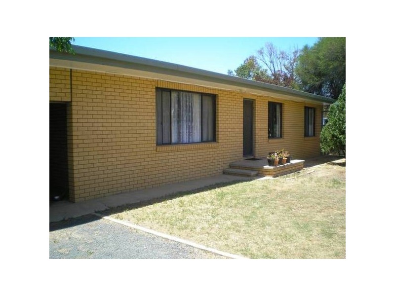 279 VICTORIA STRET,, Deniliquin NSW 2710