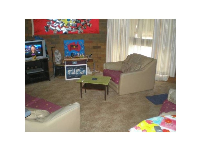 2/425 HARFLUER STREET, Deniliquin NSW 2710