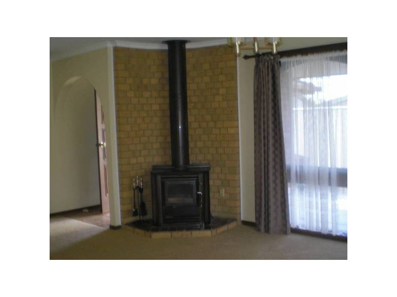 91 McKENZIE STREET, Deniliquin NSW 2710