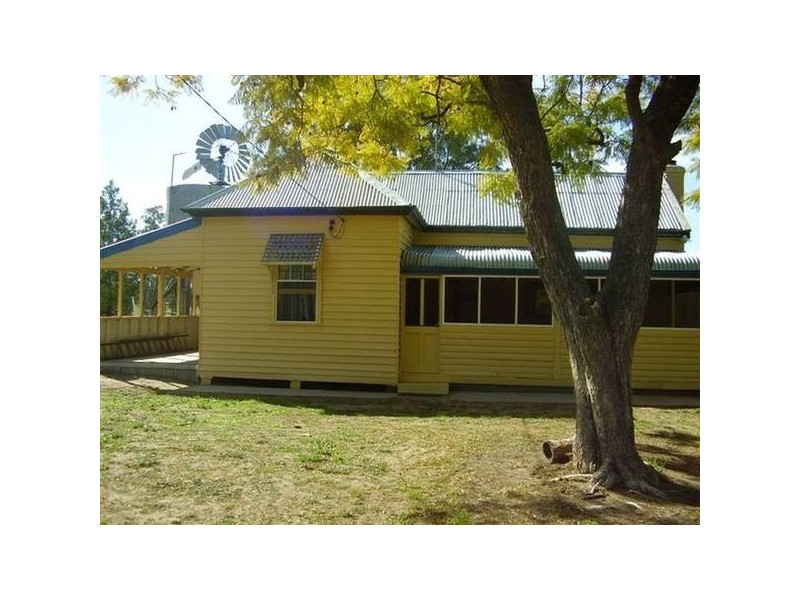 18 McKenzie Street Conargo, Deniliquin NSW 2710