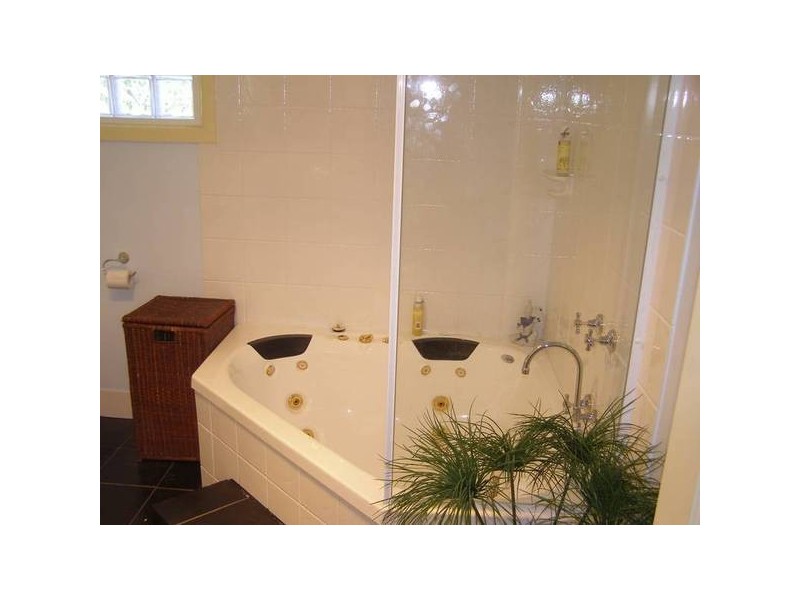 00 TARRAGON LODGE MATHOURA, Deniliquin NSW 2710